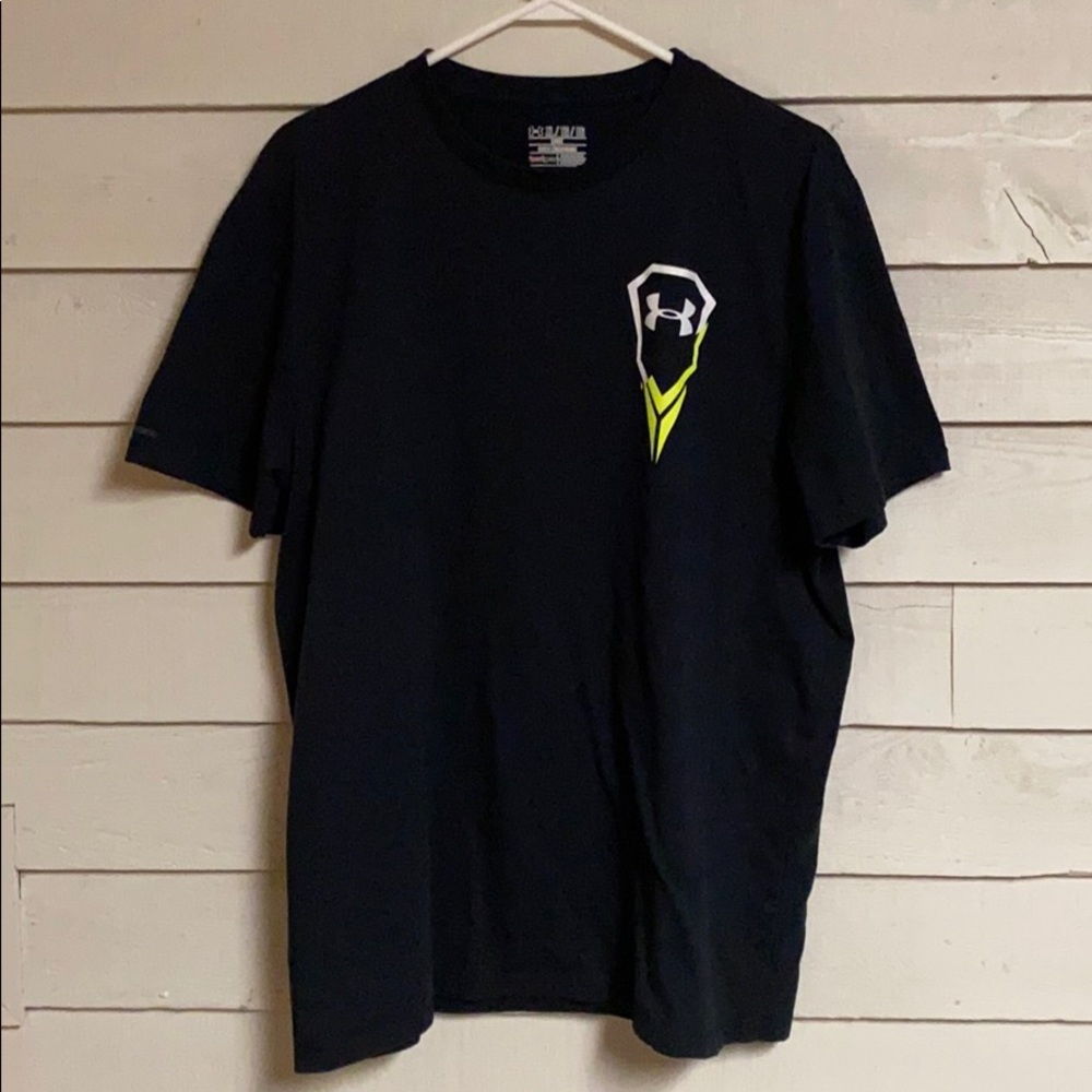 Men’s XL Under Armour T-shirt